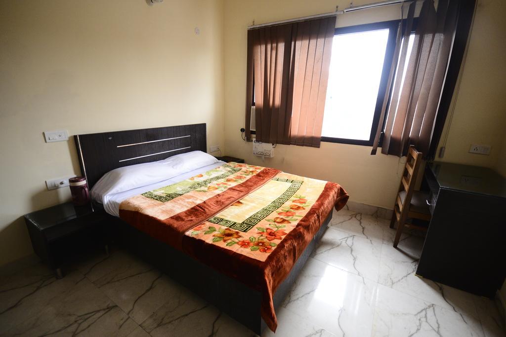 Hotel Mehra Inn Amritsar Room photo
