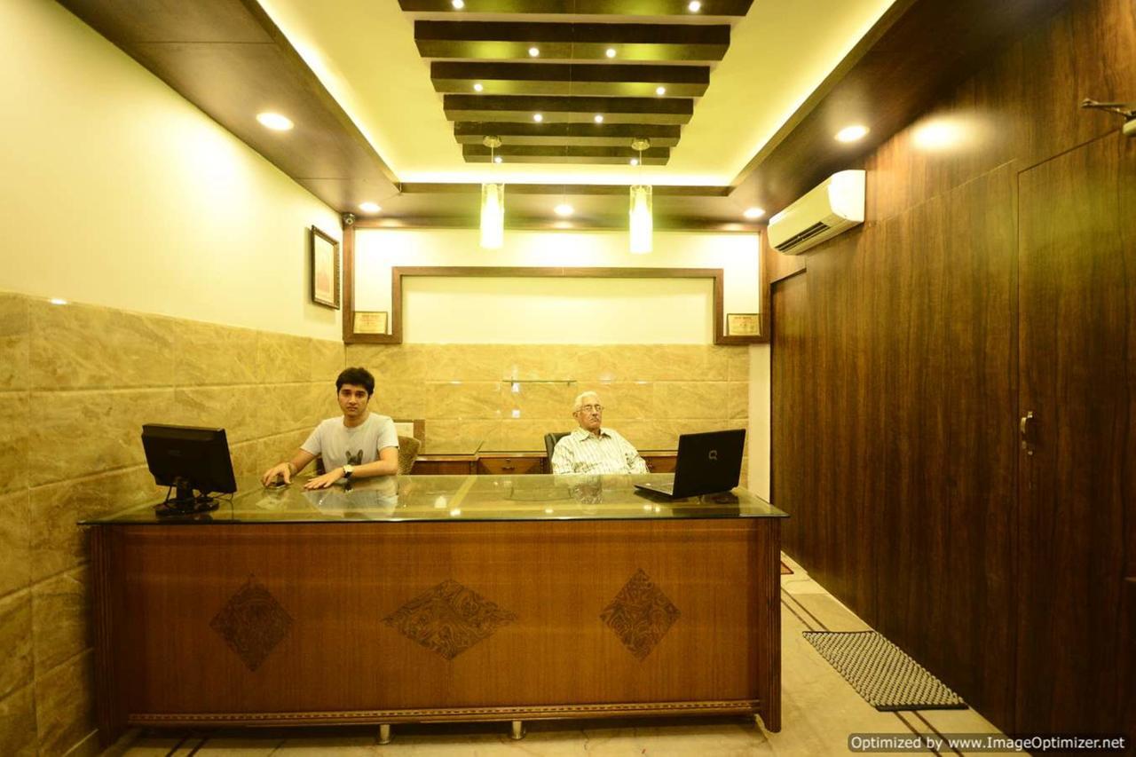 Hotel Mehra Inn Amritsar Exterior photo